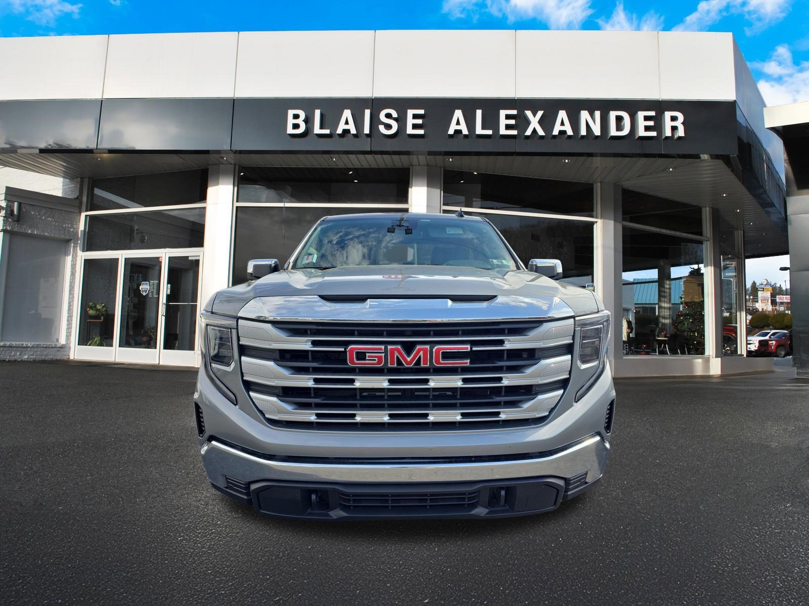 Used 2026 GMC Sierra 1500 SLE AWD/4WD image 8