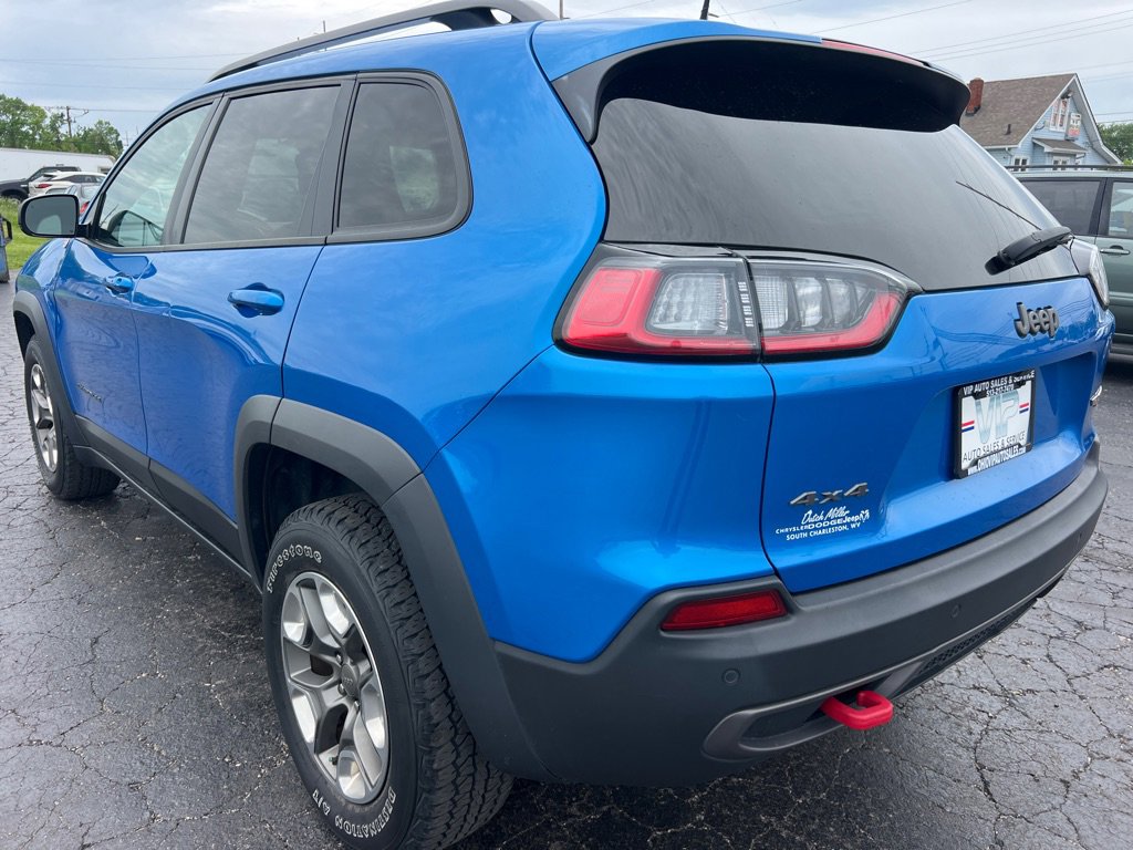 Used 2019 Jeep Cherokee Trailhawk w/ Cold Weather Group AWD/4WD image 5
