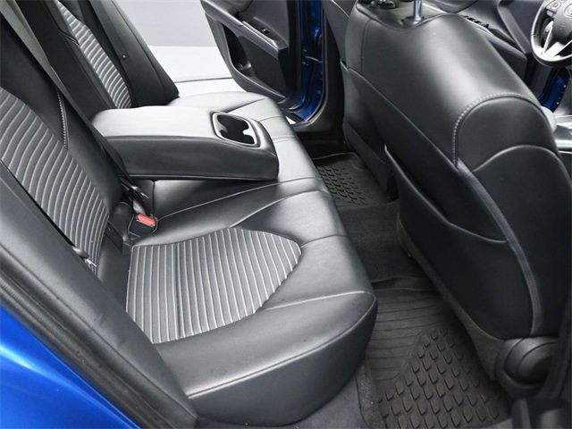 Used 2020 Toyota Camry SE image 37