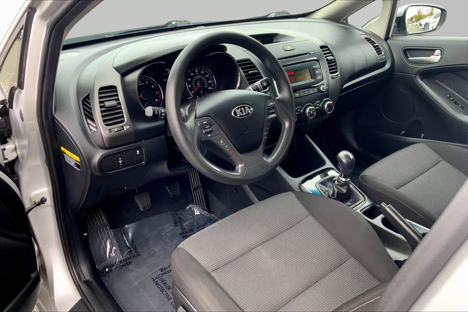 Used 2017 Kia Forte LX FWD image 18