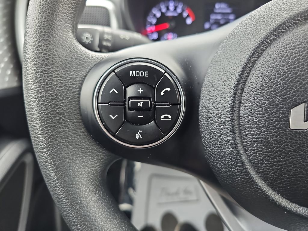 Used 2022 Kia Soul LX image 20