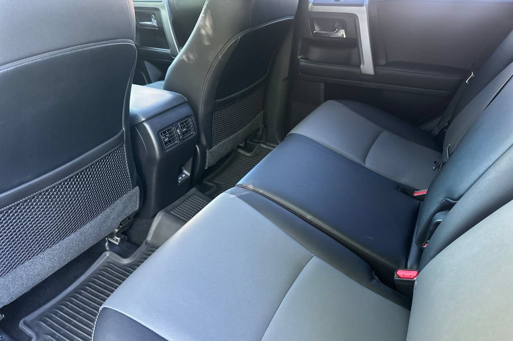 Used 2023 Toyota 4Runner SR5 Premium w/ Moonroof Package AWD/4WD image 12