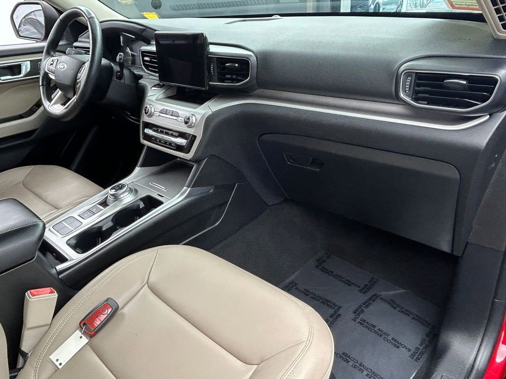 Used 2021 Ford Explorer XLT w/ Equipment Group 202A image 51