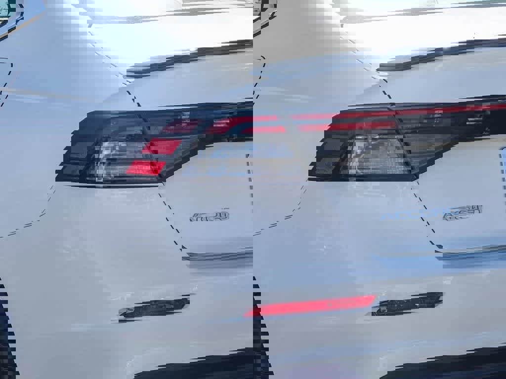 Used 2024 Honda Accord Sport image 7