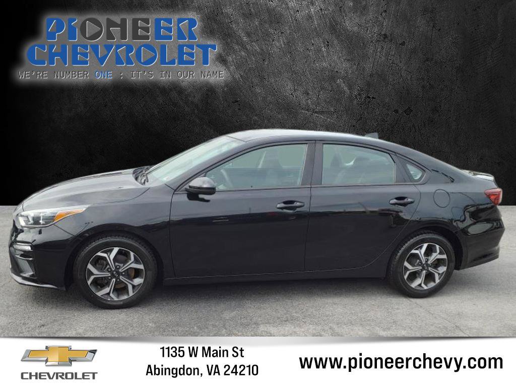Used 2019 Kia Forte LXS FWD image 2