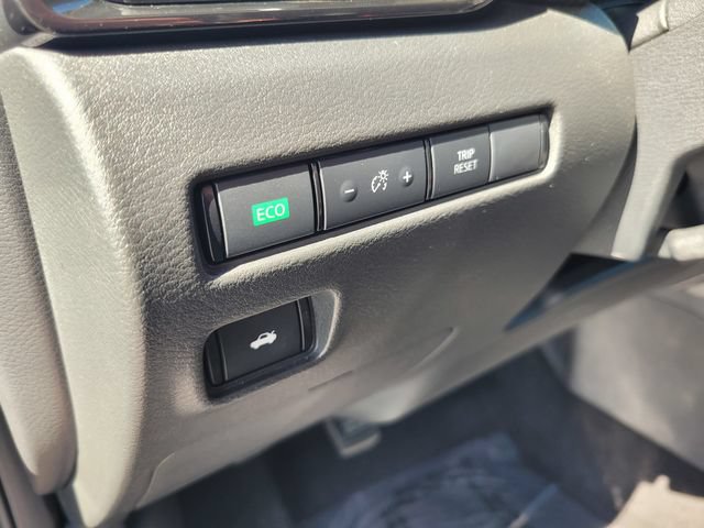 Certified 2025 Nissan Sentra SV w/ Trunk Package FWD image 19