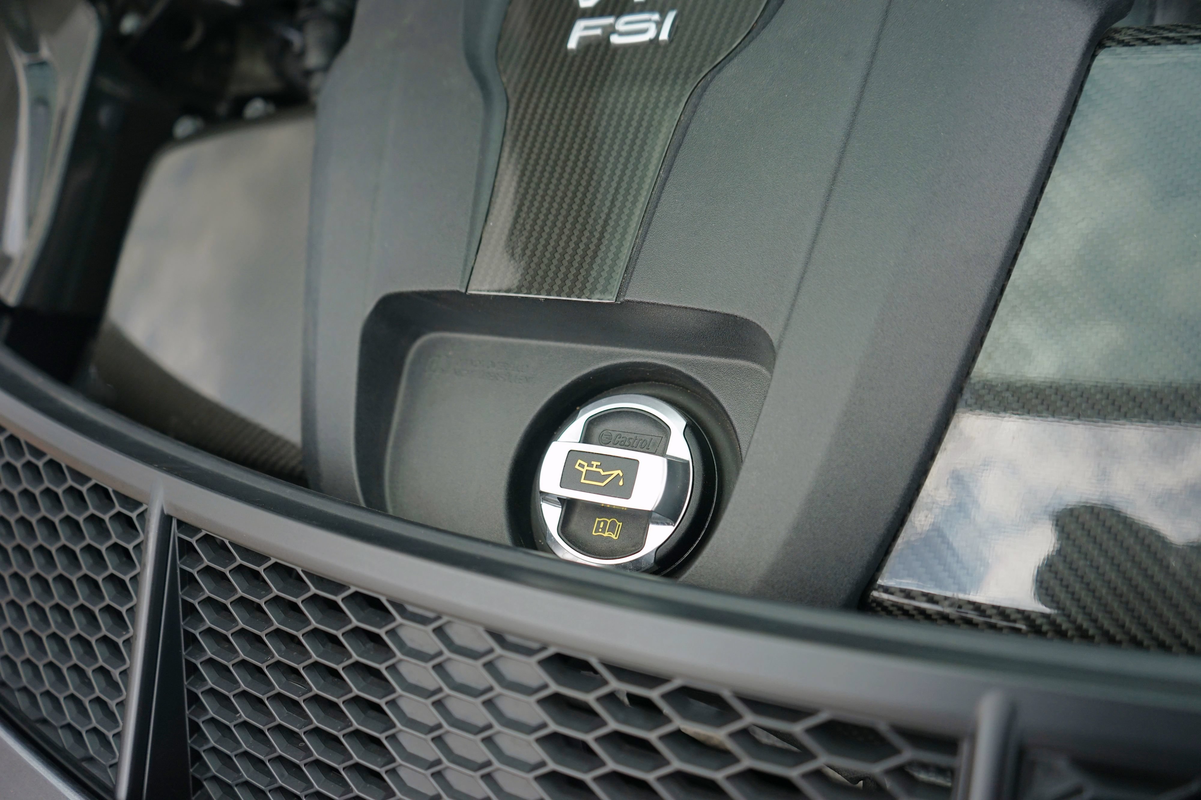 Used 2018 Audi R8 V10 plus AWD/4WD image 40