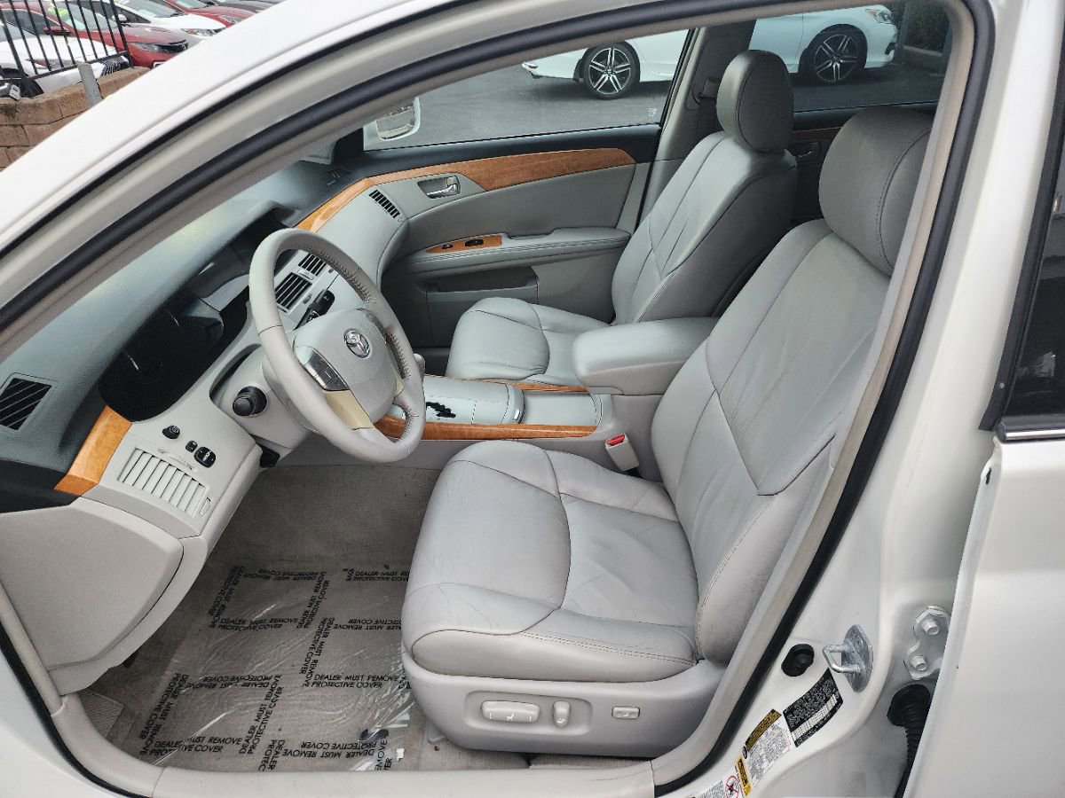 Used 2006 Toyota Avalon XLS image 9
