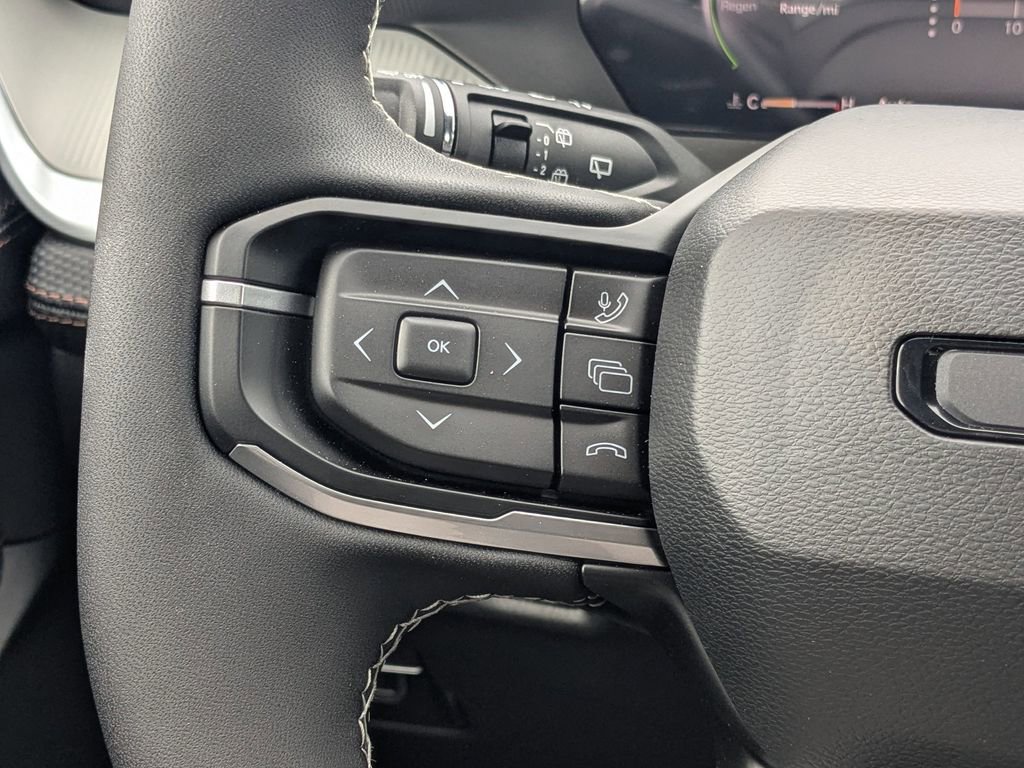 New 2026 Jeep Cherokee Limited image 24