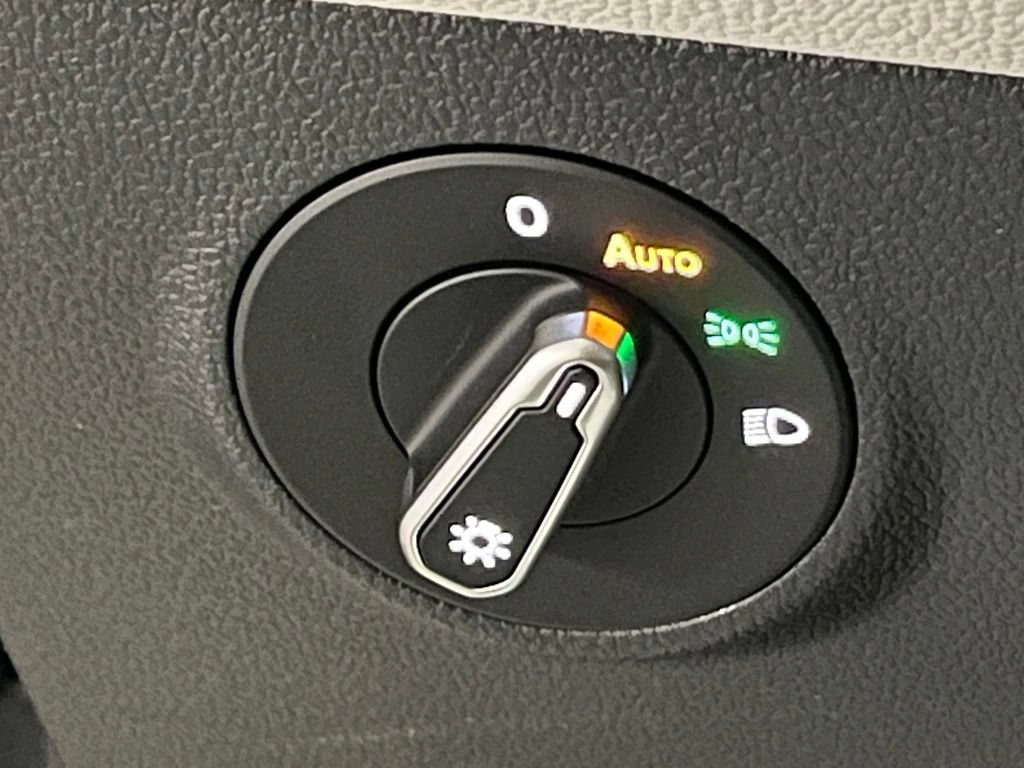 New 2026 Volkswagen Taos S FWD image 15