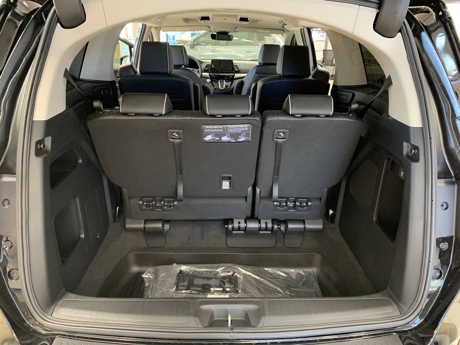 New 2026 Honda Odyssey Touring image 40