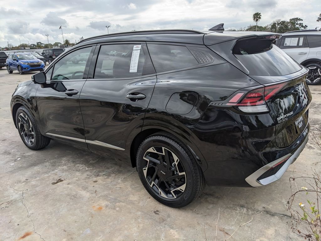 Certified 2025 Kia Sportage SX image 6