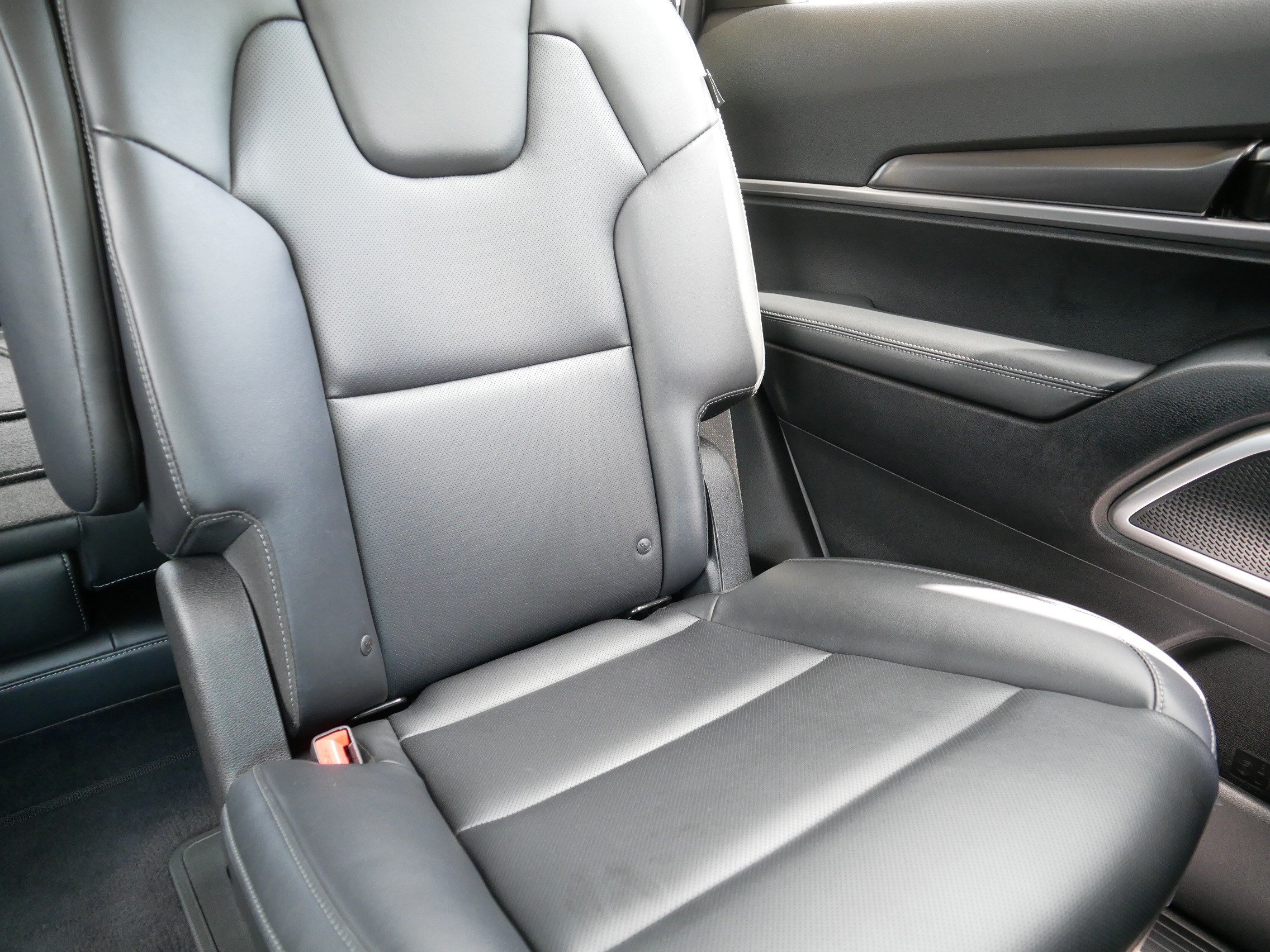Certified 2024 Kia Telluride S w/ S Sunroof Package AWD/4WD image 14