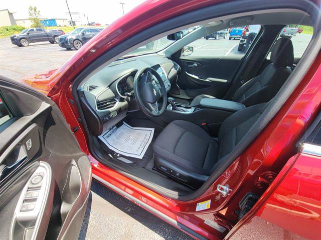 Used 2024 Chevrolet Malibu RS w/ LPO, Floor Liner Package FWD image 15