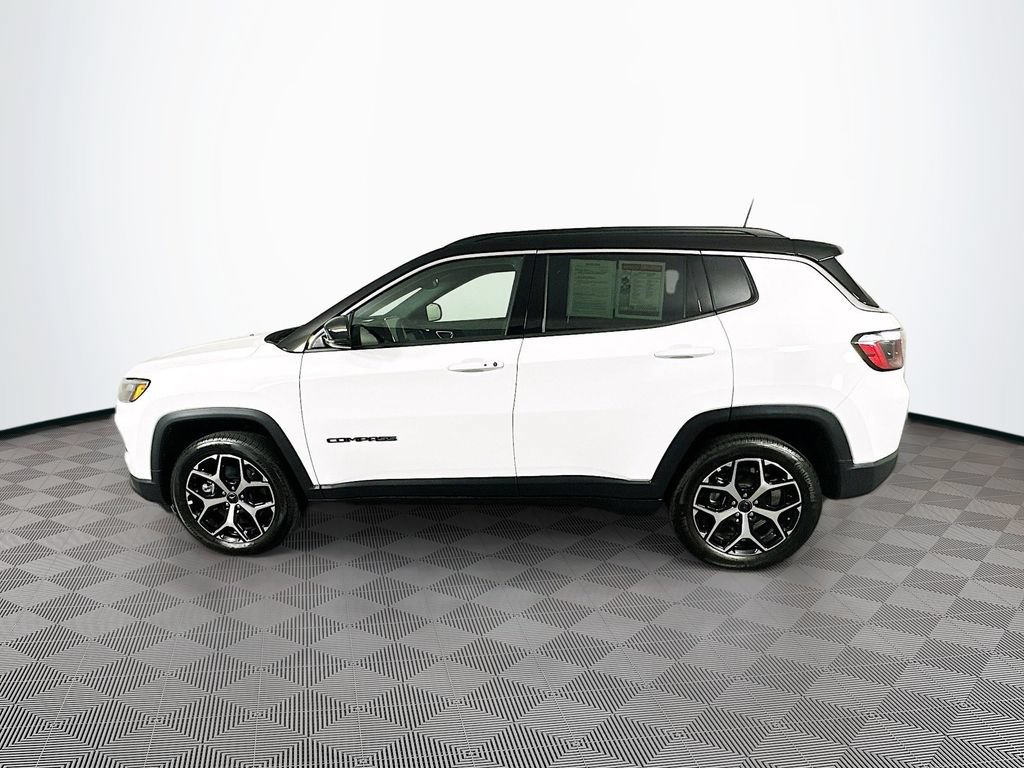Used 2025 Jeep Compass Limited AWD/4WD image 6