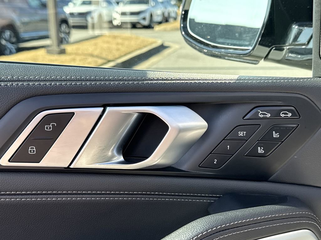 Used 2020 BMW X6 xDrive40i w/ M Sport Package image 27