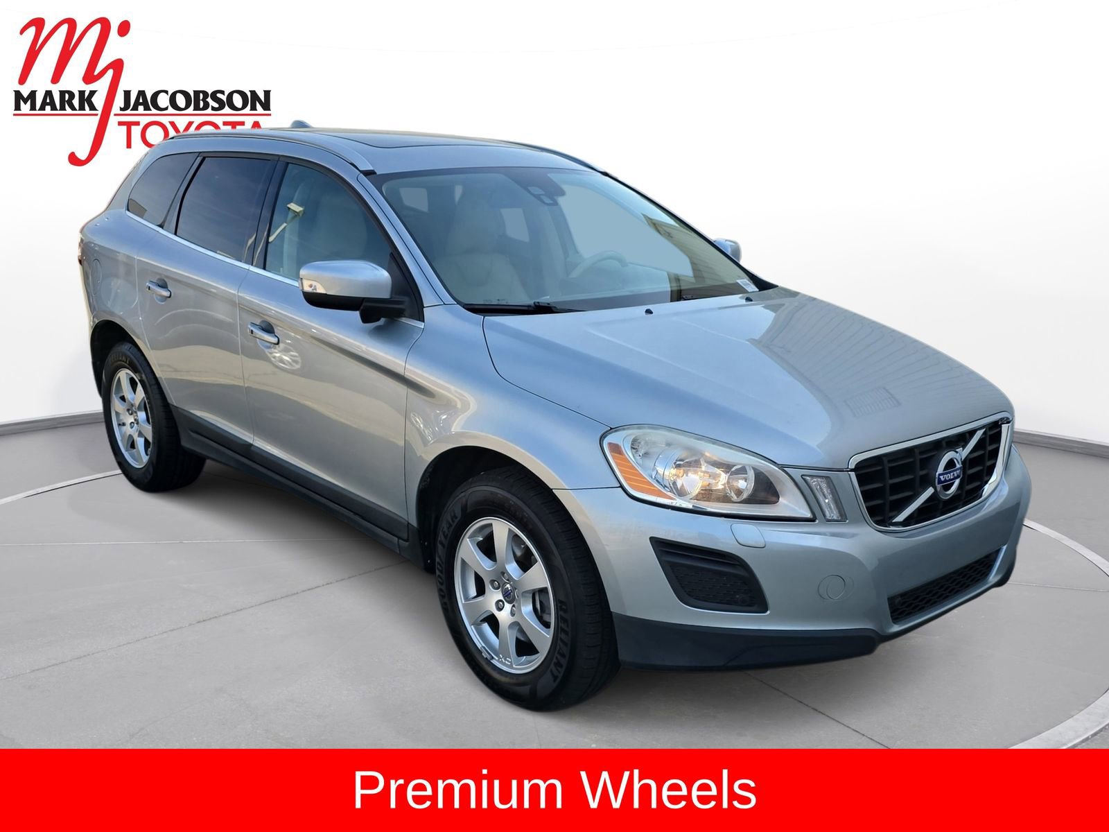 Used 2011 Volvo XC60 3.2 R-Design image 4