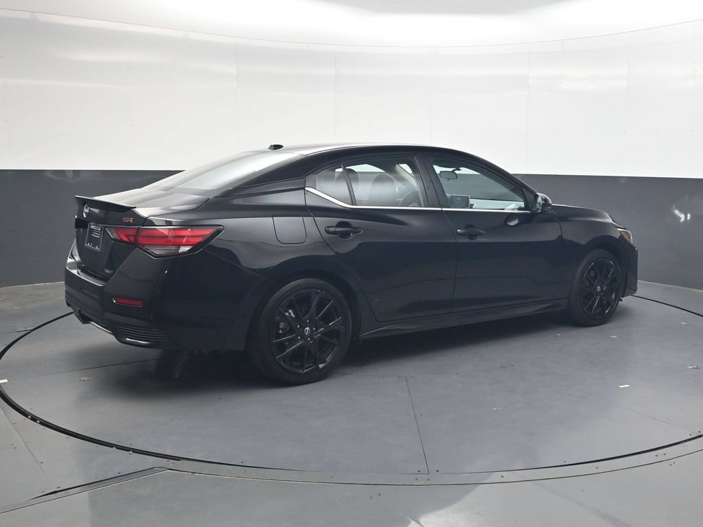 Used 2025 Nissan Sentra SR w/ Midnight Edition FWD image 4