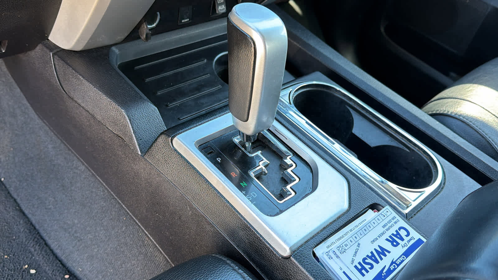 Used 2015 Toyota Tundra Limited w/ Limited Premium Package image 12