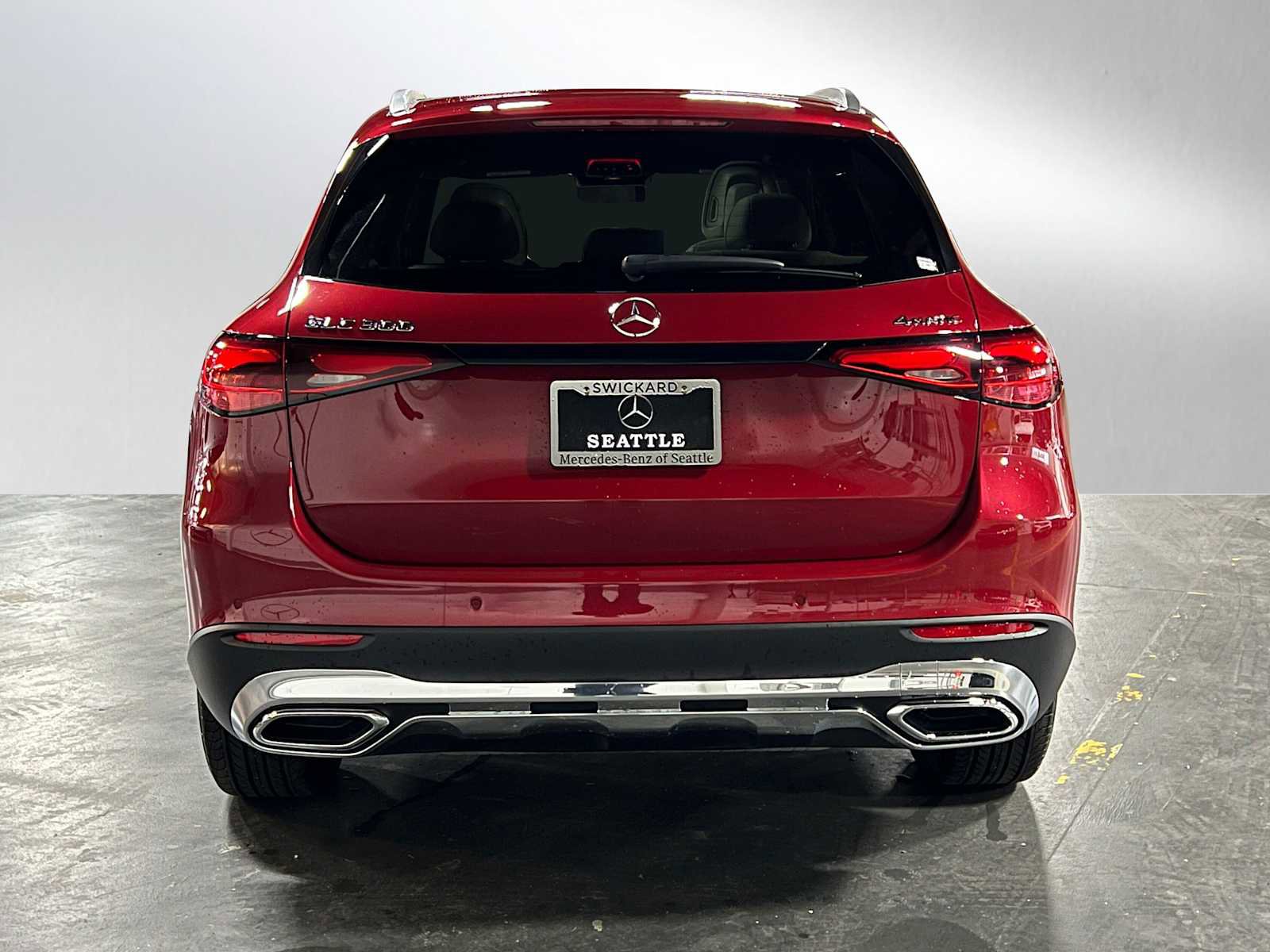 Certified 2025 Mercedes-Benz GLC 300 4MATIC image 4