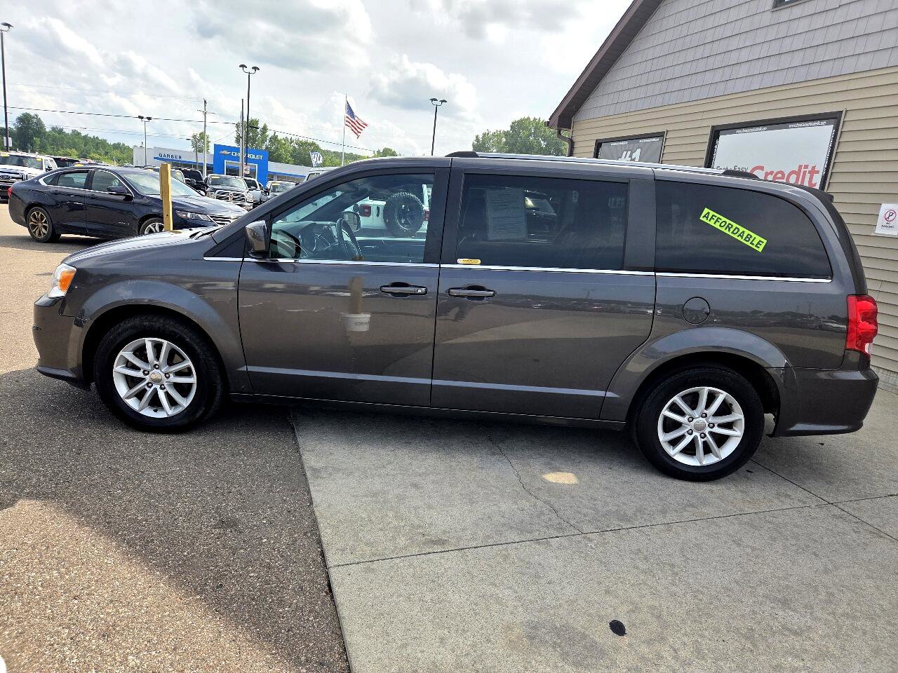 Used 2019 Dodge Grand Caravan SXT image 8