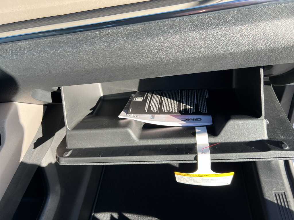 New 2026 GMC Terrain Elevation image 27