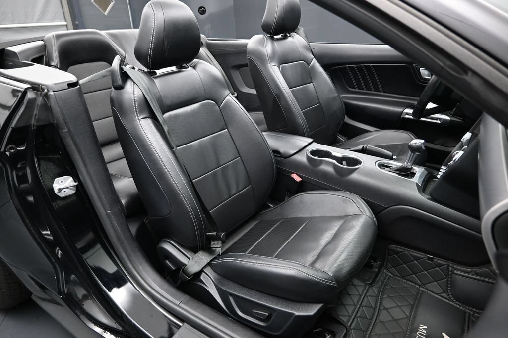 Used 2022 Ford Mustang Premium RWD image 16
