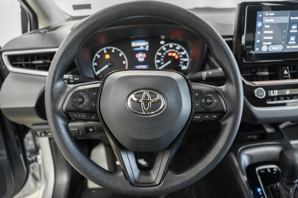 Certified 2025 Toyota Corolla LE w/ LE Premium Package FWD image 26