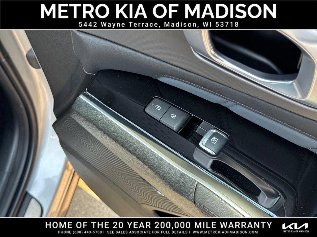Used 2025 Kia Sorento SX Prestige AWD/4WD image 49