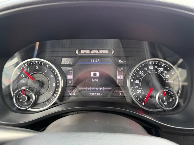 Used 2024 RAM 1500 Laramie RWD image 33