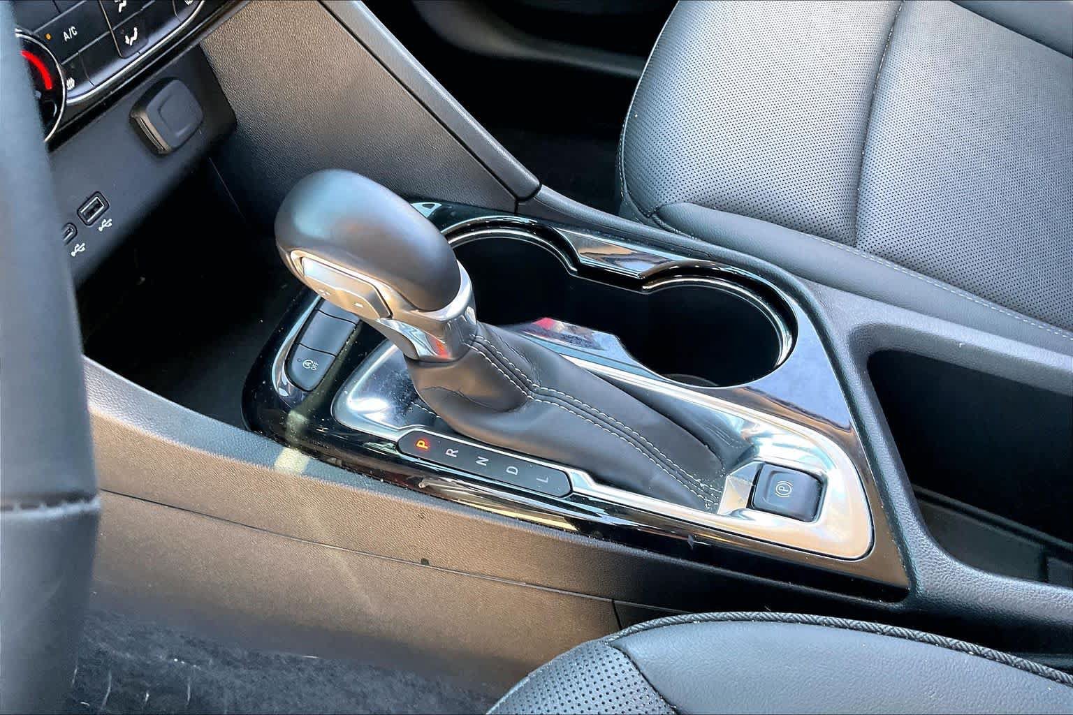 Used 2024 Buick Encore GX Sport Touring w/ Comfort Package FWD image 16