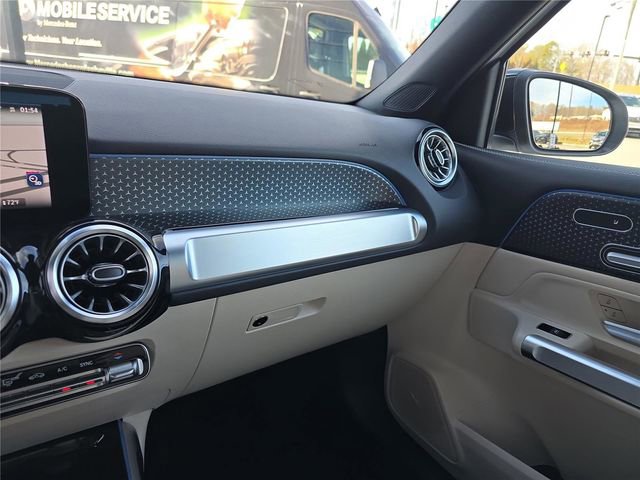 Used 2025 Mercedes-Benz GLB 250 4MATIC image 28