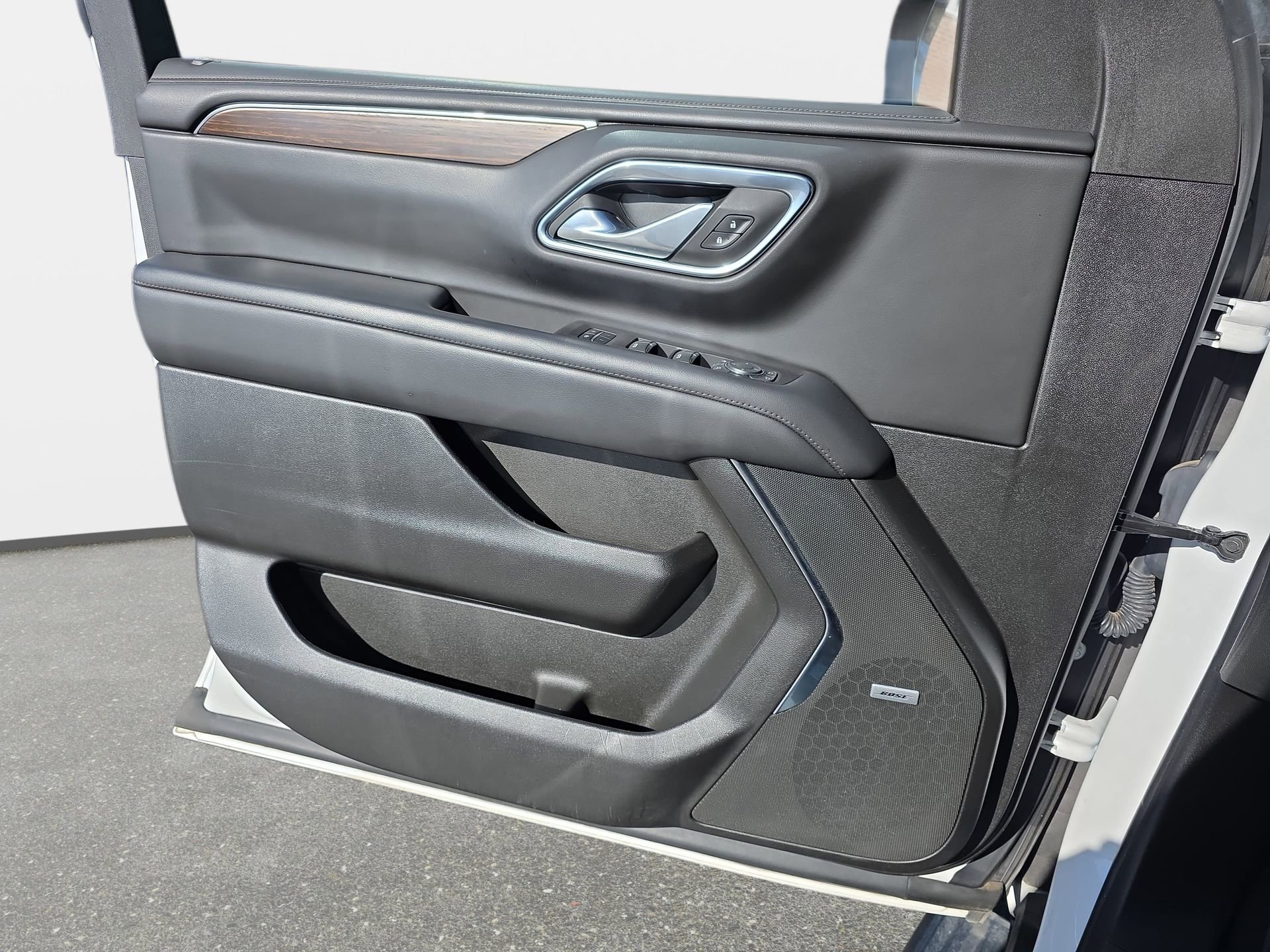 Used 2024 Chevrolet Tahoe High Country image 26