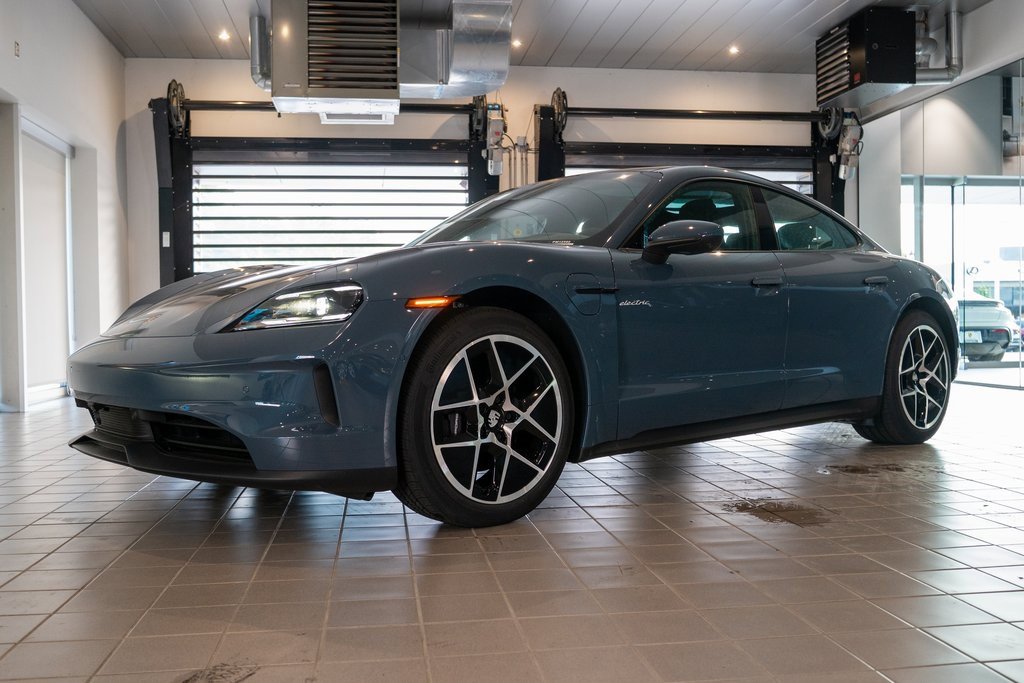 New 2025 Porsche Taycan image 1