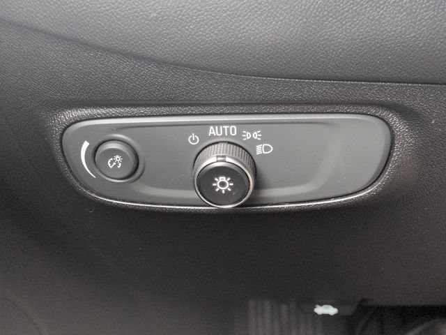 Used 2019 Chevrolet Equinox LT FWD image 20