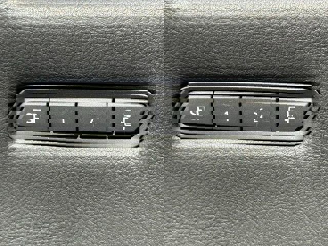 Certified 2023 Cadillac XT5 Sportv w/ Technology Package image 18