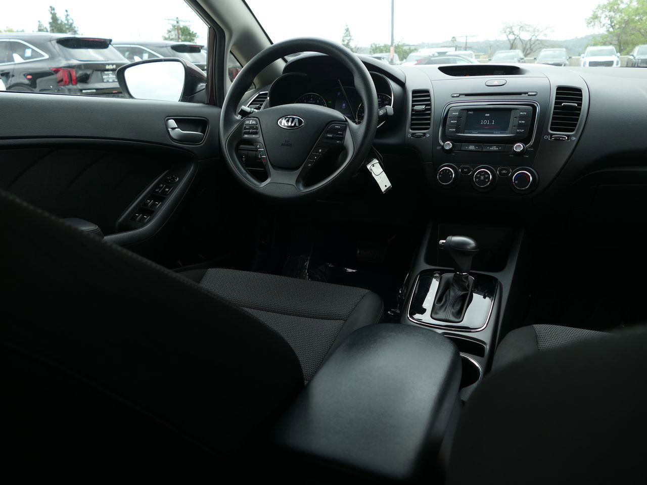 Used 2018 Kia Forte LX w/ LX Rear Camera Package image 27