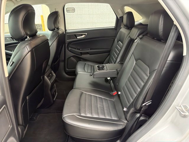 Used 2016 Ford Edge SEL w/ Equipment Group 201A AWD/4WD image 15