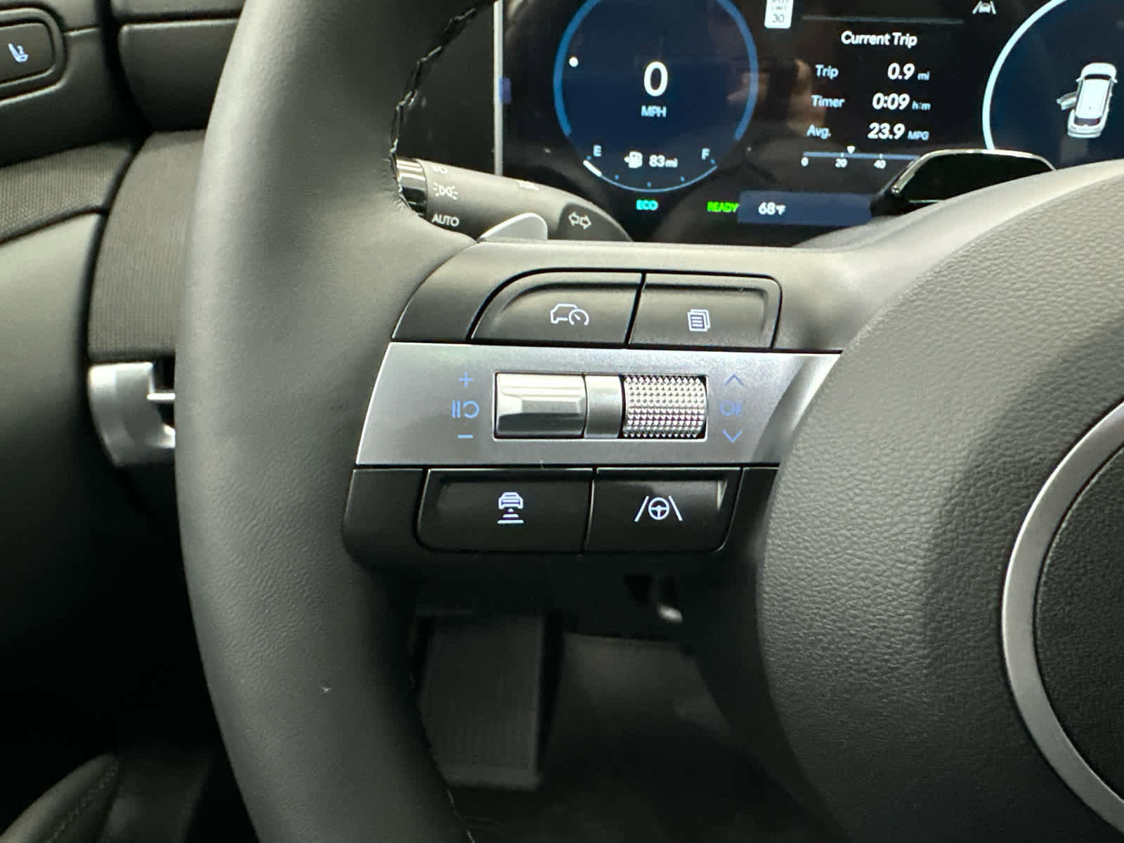 New 2025 Hyundai Tucson Limited image 25