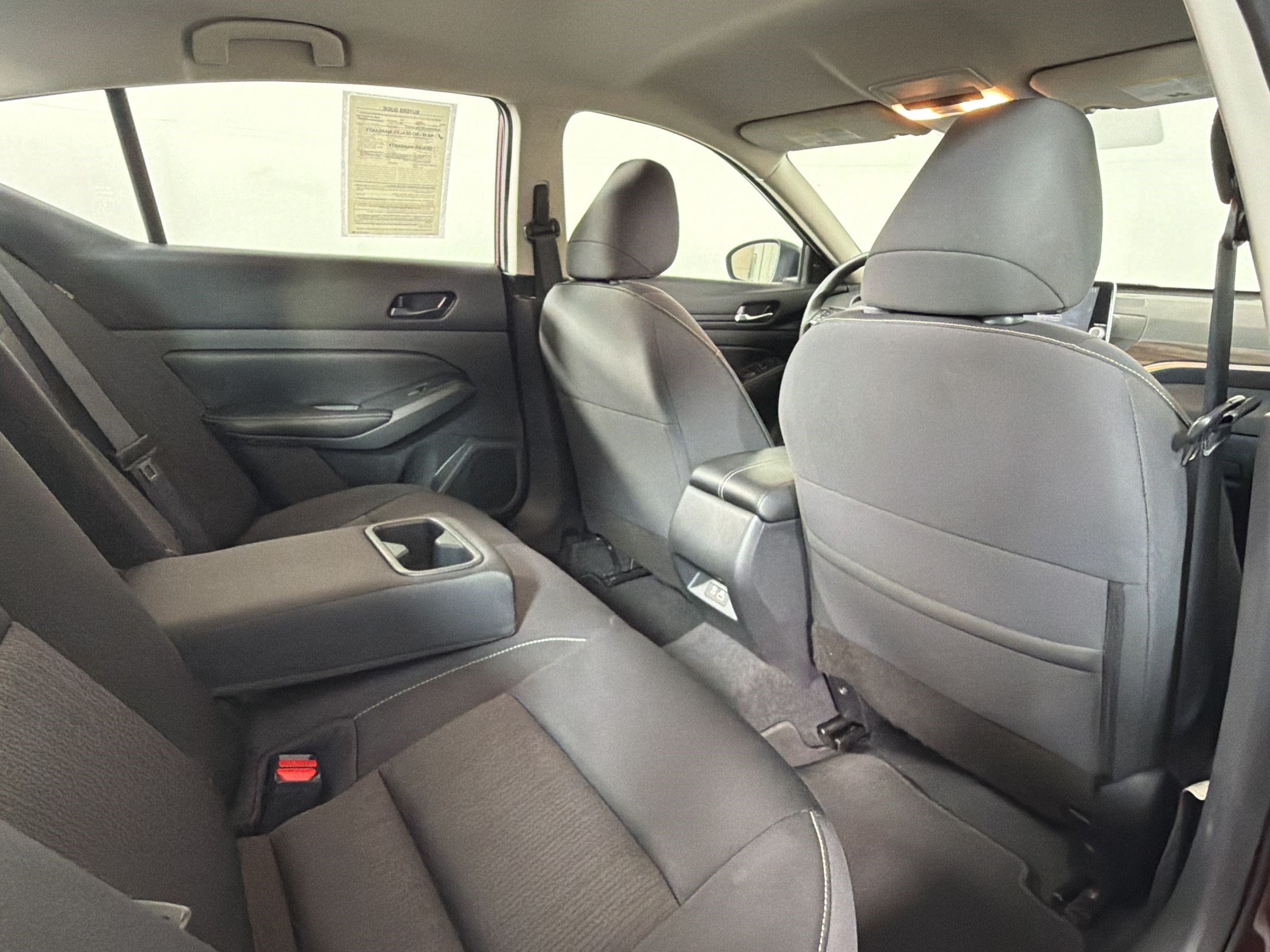 Used 2024 Nissan Altima 2.5 SV FWD image 28