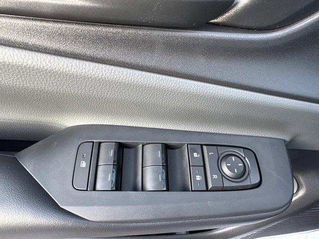 New 2026 Toyota Prius LE FWD image 8