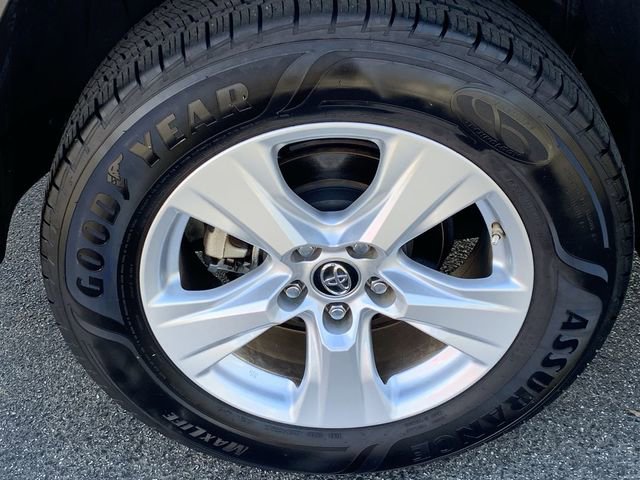 Used 2019 Toyota RAV4 XLE w/ Convenience Package image 35