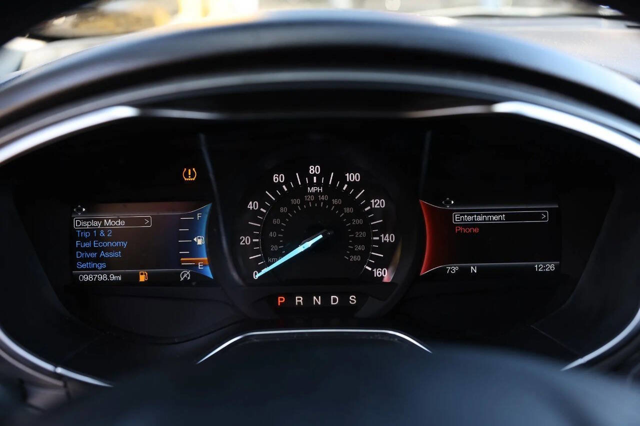 Used 2018 Ford Fusion SE w/ Fusion SE Technology Package image 21