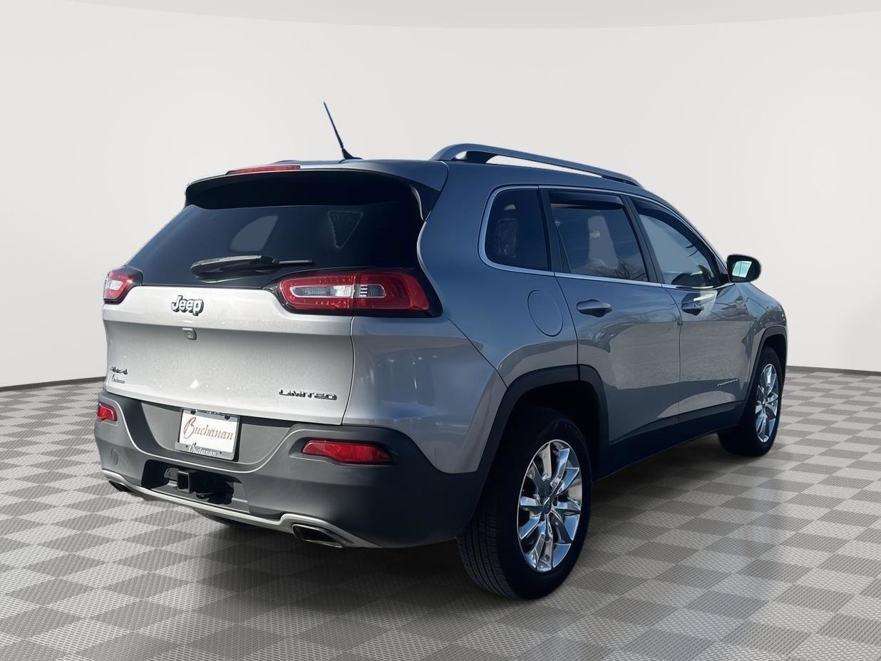 Used 2015 Jeep Cherokee Limited w/ Luxury Group image 4