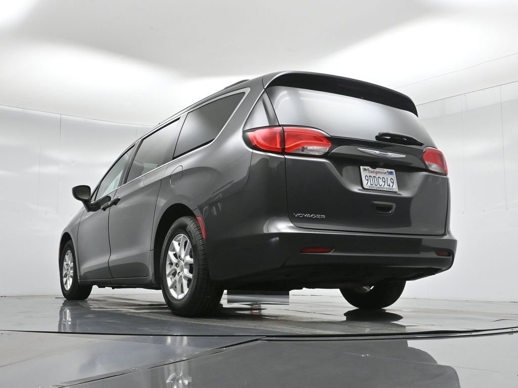 Used 2020 Chrysler Voyager Lxi image 53
