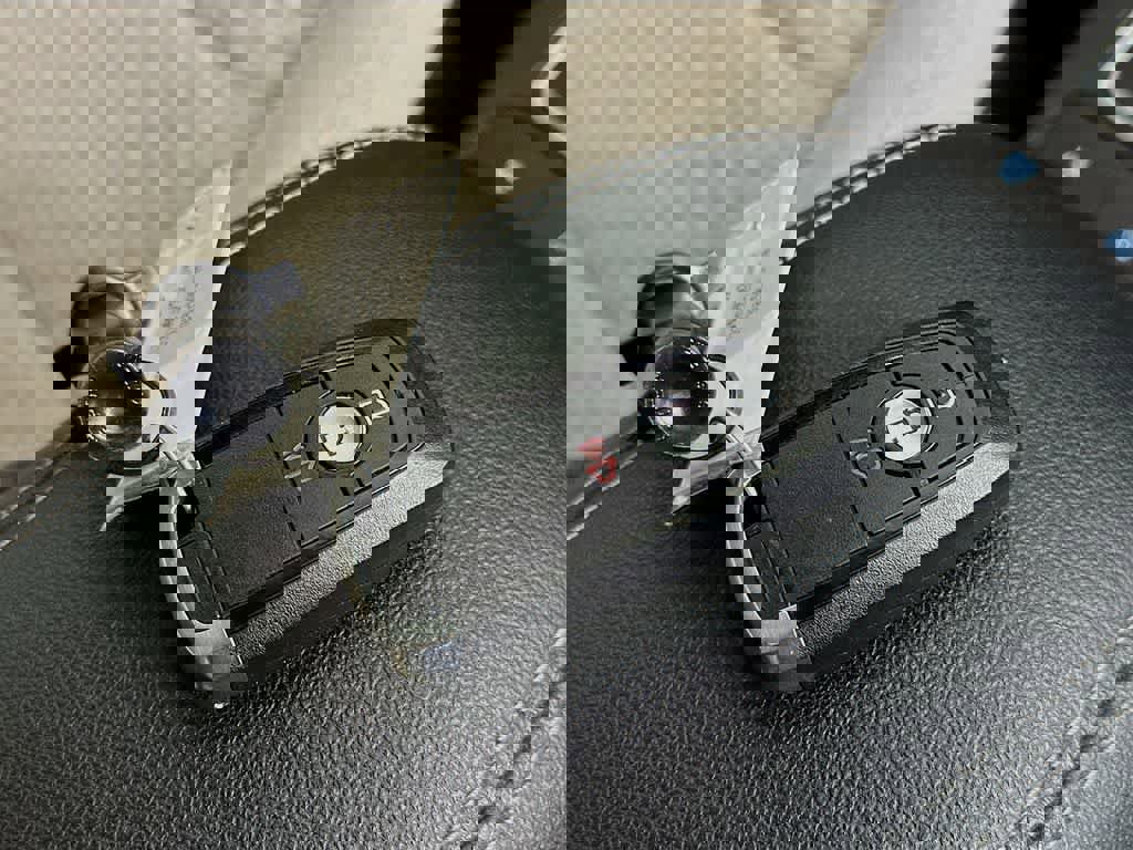 Certified 2020 Ford Escape SE image 21