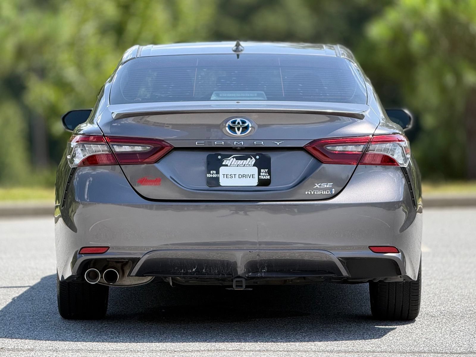 Used 2021 Toyota Camry XSE FWD image 6