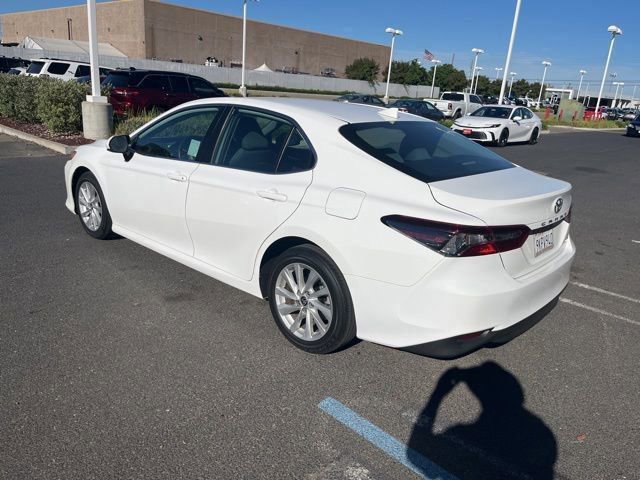 Used 2023 Toyota Camry LE image 5