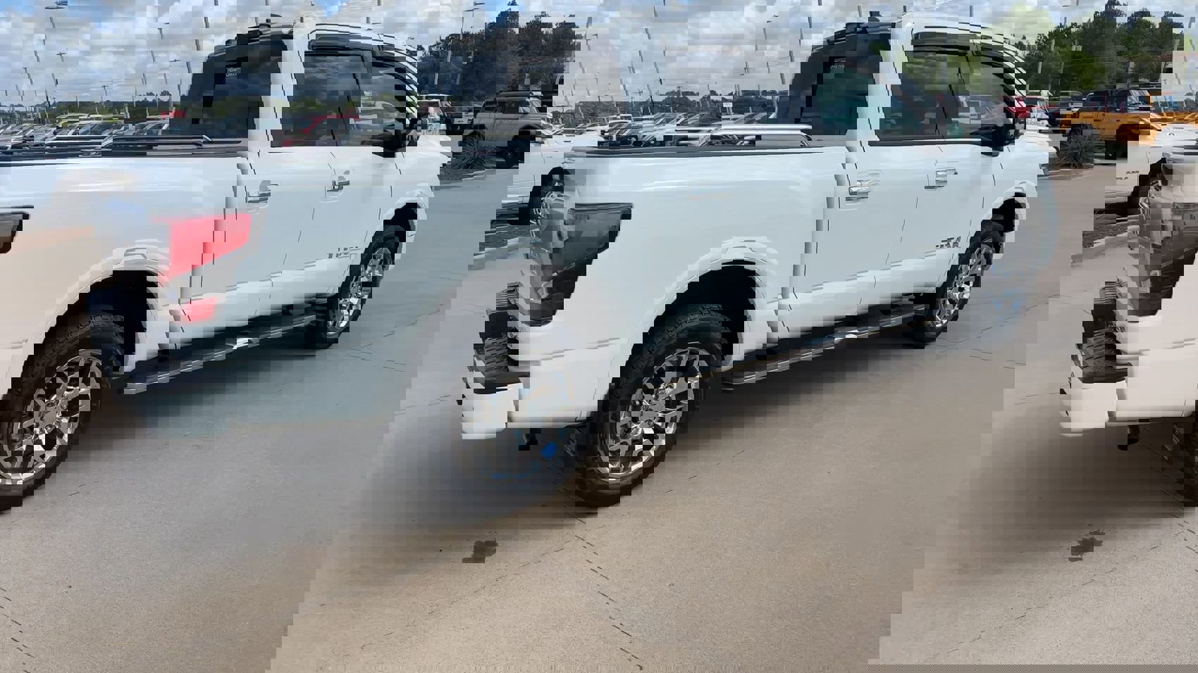 Used 2023 Nissan Titan Platinum Reserve w/ Moonroof Package image 8