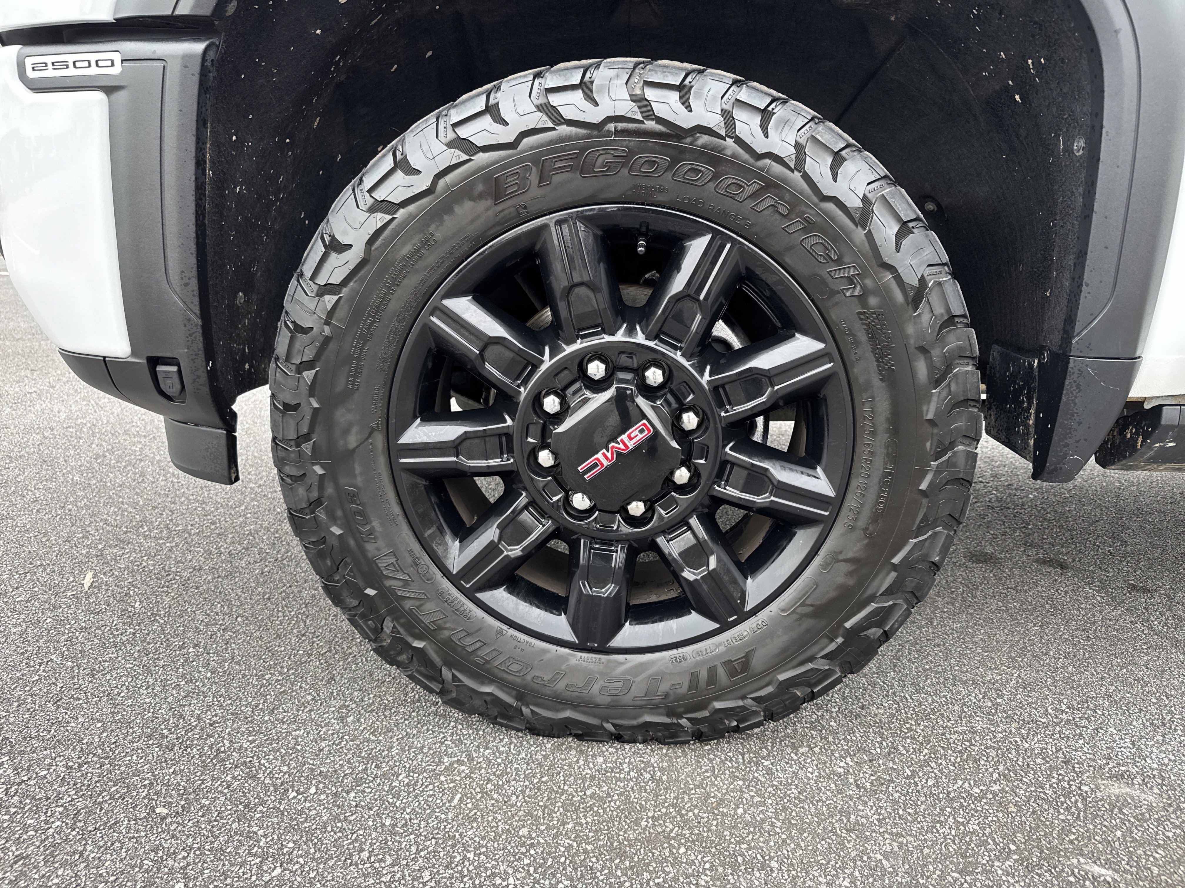 Used 2024 GMC Sierra 2500 AT4 w/ AT4 Premium Plus Package image 13